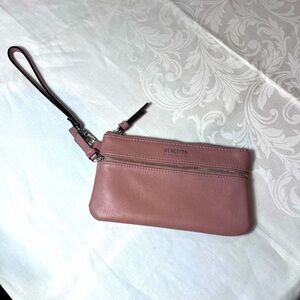 Kenneth Cole Reaction Wristlet Wallet in Rose
